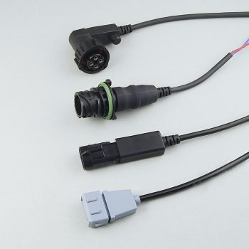 Ausgerüstet mit einem PUR-Kabel und einem Seal-Stecker ist die Sensorverbindung medienbeständig und widersteht rauesten Umwelt-bedingungen, Nutzfahrzeug-Bereich, schraubbar mit Bajonett-Verschluss in IP 67-Ausführung